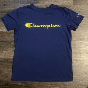 🔷3/$18🔷 Champion tee